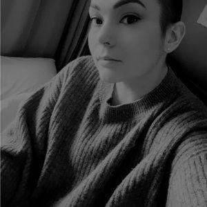 Meet your Posher, Elaina